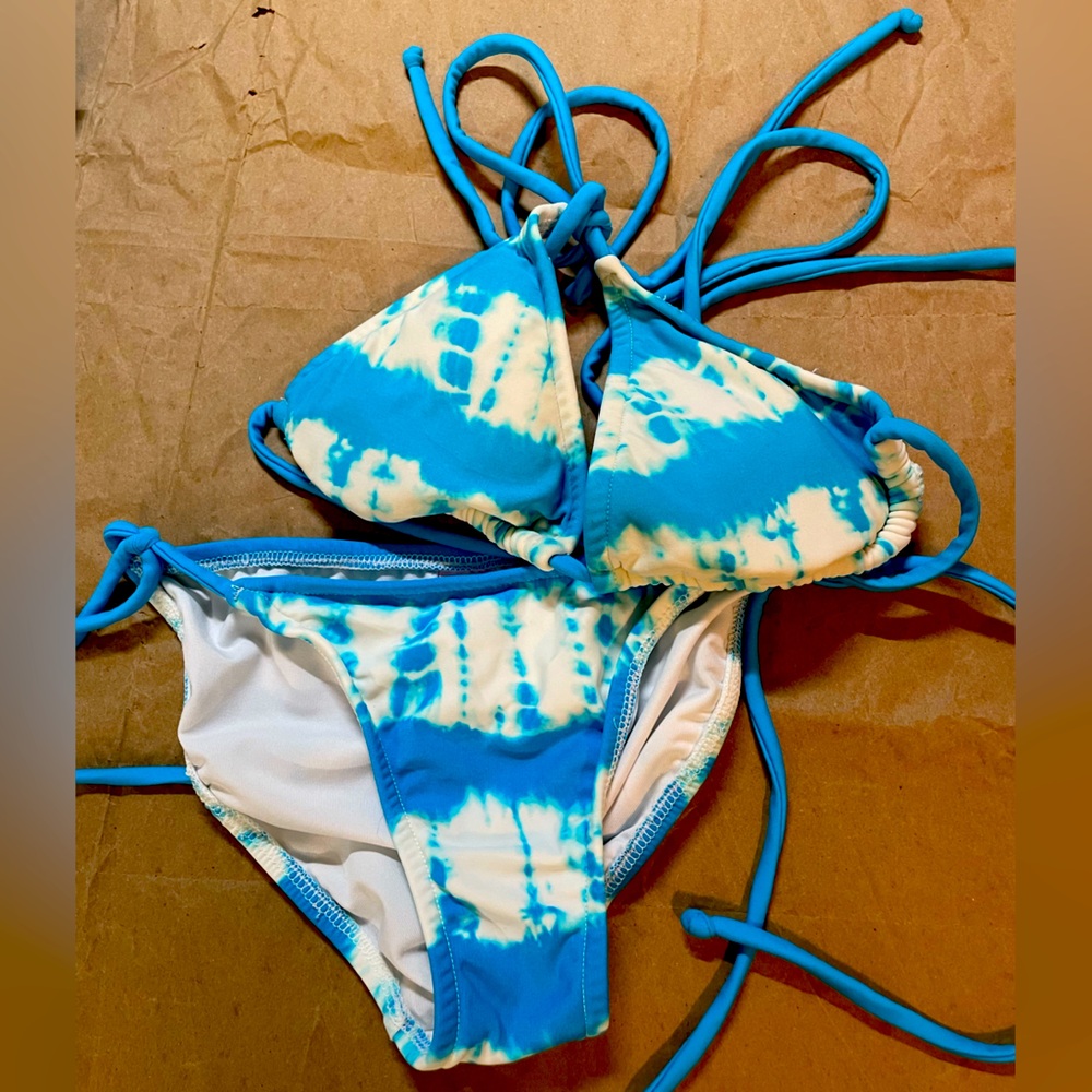 NEW condition VENUS bikini